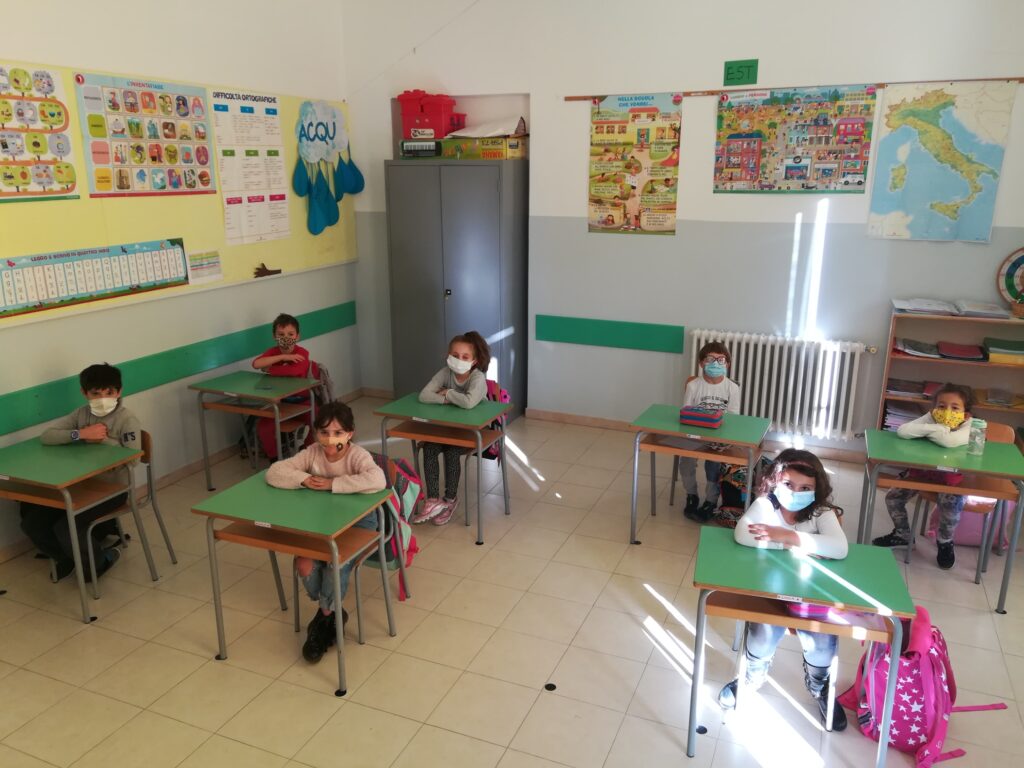 Scuola Primaria di Pigna - lezione