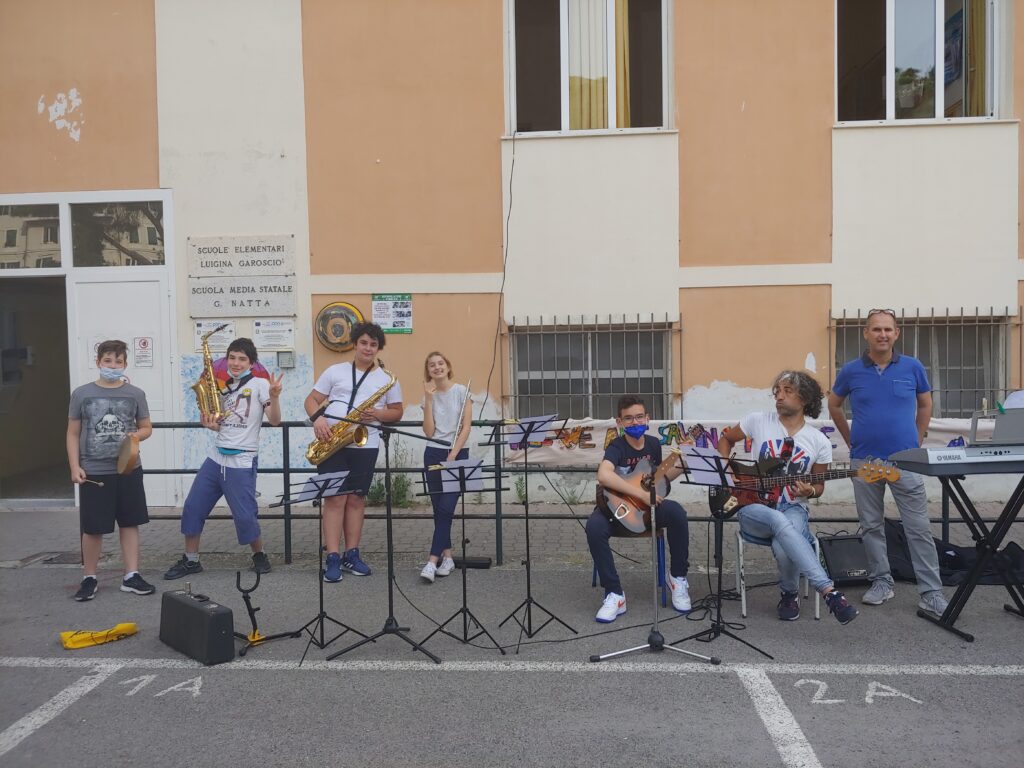 Premiazione ragazzi concorso LIONS 
Secondaria Dolceacqua